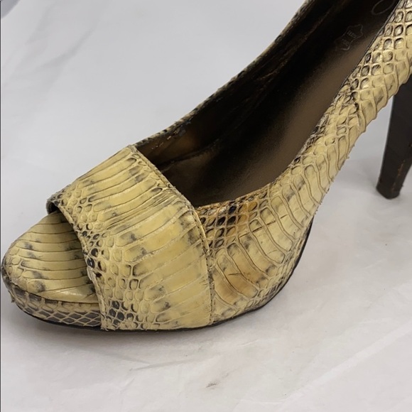 Aldo Sz 38 Beige Gray Snakeskin Peep Toe Pumps - Picture 6 of 13